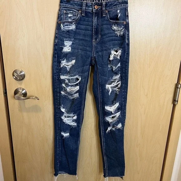 American Eagle Mom Jeans - Picture 1 of 5
